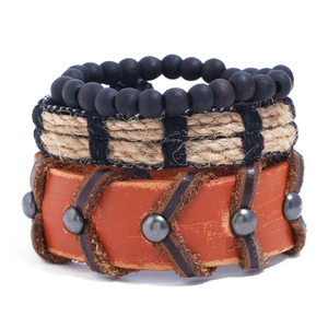 Set Bracciali in Vera Pelle Vintage Punk Per Uomo Donna Corda di Canapa Intrecciata Piuma in Lega DIY Braccialetti Etnici