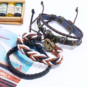 Set de bracelets ethniques en cuir pour homme avec pendentif cœur et cordons tressés