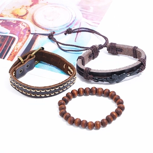 Vintage geflochtenes Lederarmband-Set mit Metallfeder und Holzperlen für Herren