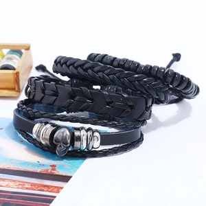 Bracelet punk vintage multicouche en cuir pour homme avec tête de mort et perles noires