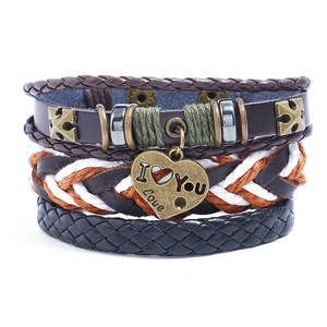 Bracelet en Cuir Tressé Vintage pour Hommes Combinaison Pendentif Cœur Ajustable Cordon Multicouche Style Ethnique Punk Bijoux