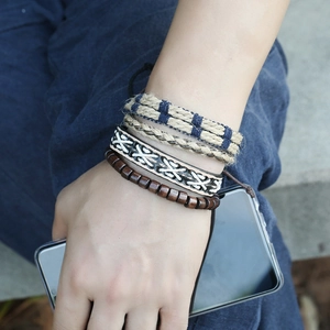 Set de bracelets rétro en cuir multicouche pour homme avec corde de chanvre