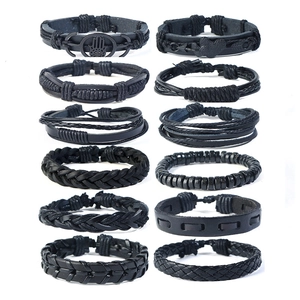 Bracelets en Cuir pour Hommes Rétro Tissé Multicouche Punk Cuir de Vache Bijoux Avec Main de Fatma Croix Perles en Bois