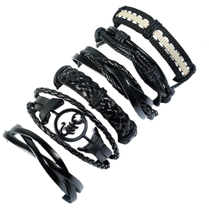 Ensemble de Bracelets en Cuir de Vachette Tressé Vintage pour Hommes Breloque Scorpion en Alliage Bracelet Multicouche Ajustable