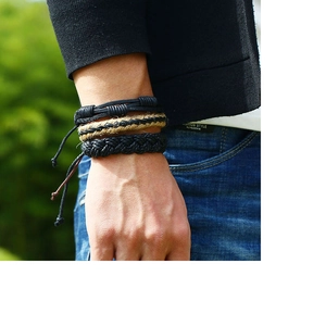 Bracelets multicouches rétro en cuir tressé pour homme avec cordon ajustable