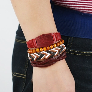 Lot de 4 bracelets multicouches en cuir rétro avec perles en bois et cordes tressées