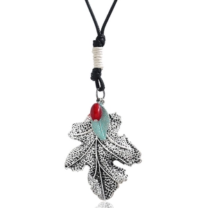 Vintage Alloy Leaf Pendant Necklace Women Long Sweater Chain Adjustable Wax Cord Punk Jewelry For Everyday Accessories