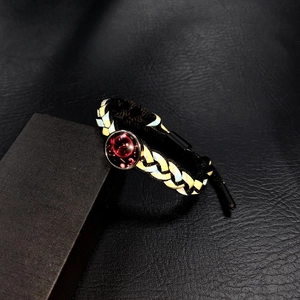 Bracciale luminoso costellazione con cordino riflettente e perla di vetro nebulosa