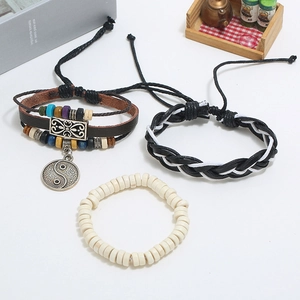 Set di 3 braccialetti punk in pelle con perline, corda di canapa intrecciata e ciondolo