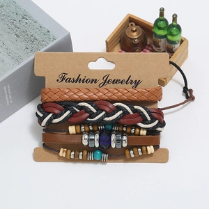 Ensemble de 4 bracelets bohémiens en cuir avec perles turquoise et pendentifs