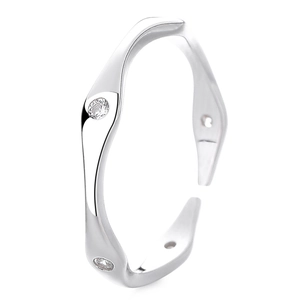 Minimalist 925 silver wavy open ring featuring two sparkling cubic zirconia stones