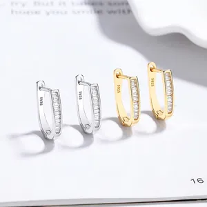 Boucles d'Oreilles Huggie en Argent Sterling 925 avec Zirconia Baguette pour Femmes Minimalistes Pavé Forme U Bijoux de Mode Bureau
