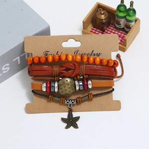 Retro mehrlagiges Perlen-Lederarmband-Set mit Vintage-Metallanhängern und Holzperlen