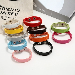 Minimalistische geflochtene Lederarmbänder für Damen mit bunten Bändern und Druckknopf
