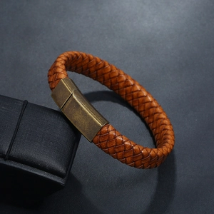 Bracelet vintage en cuir marron tressé pour homme avec fermoir magnétique en bronze