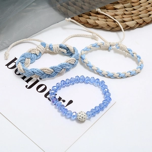 Set di tre braccialetti in cotone intrecciato blu e perline di cristallo per donna