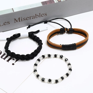 Lot de trois bracelets punk tressés avec cuir et perles de cristal pour hommes et femmes