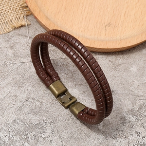 Bracciale in pelle marrone a doppio strato fatto a mano con gancio in bronzo vintage