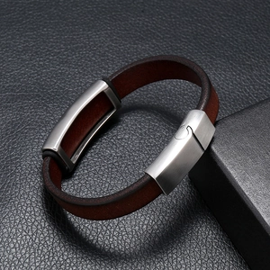 Bracelet minimaliste en cuir marron pour homme avec boucle magnétique en acier brossé