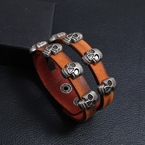 Retro punk double-layer leather bracelet with five silver skull charms for men