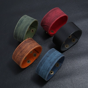Retro brede lederen armbanden in vijf kleuren met antieke bronzen drukknopen