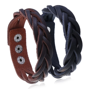 Bracciale Punk Retro in Crosta di Cuoio Intrecciato per Uomo Multistrato Regolabile Con Bottoni a Pressione in Lega Gioielli Regalo
