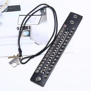 Punk-Lederarmband-Set mit Metallnieten, Kette und schwarzer Kreuzanhänger-Halskette