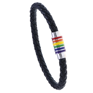 Bracciale in pelle nera intrecciata con chiusura magnetica in smalto arcobaleno