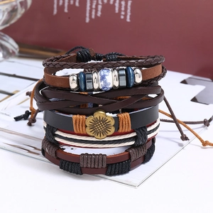 Bracelet multicouche rétro en cuir pour homme avec cordes tressées et breloque tournesol