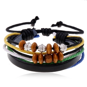 Bracciale Etnico in Pelle di Vacchetta Multistrato Tessuto a Mano per Uomo Donna Vintage Perline di Legno Corda di Canapa Gioielli Punk Regolabili