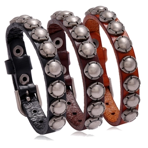 Vintage Punk Cowhide Leather Bracelet For Men Women Alloy Rivet Adjustable Cuff Bracelet Casual Retro Fashion Jewelry Accessory