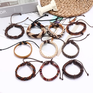 Set di 10 braccialetti vintage in pelle intrecciata con corde regolabili in stile retrò