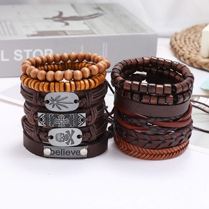 Ensemble de bracelets en cuir rétro multicouches pour hommes avec perles et breloques
