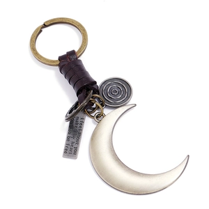 Vintage Cowhide Leather Keychain For Men Women Hand Braided Bronze Crescent Moon Pendant Motto Tag Retro Key Holder Car Accessories