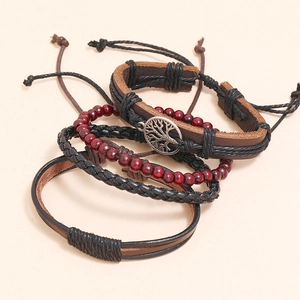 Set di bracciali in pelle intrecciata con ciondolo Albero della Vita e perline rosse