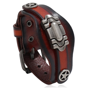 Vintage Punk Wide Cowhide Leather Bracelet Men Women Adjustable Alloy Star Studded Cuff Bracelet Hip Hop Rock Jewelry