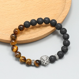 Bracelet en perles d'œil de tigre et pierre de lave avec tête de lion argentée