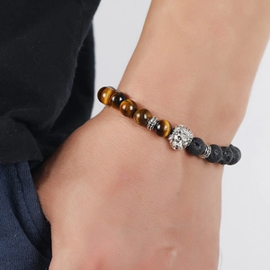 Bracelet fait main en œil de tigre et pierre de lave avec charm tête de lion pour homme