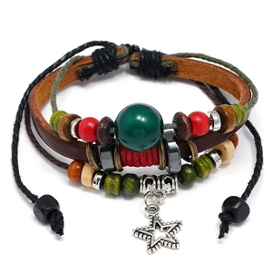 Bracciale Multistrato in Pelle di Vacca Intrecciata Vintage Bohemian per Uomo Donna Ciondolo Stella Perline di Legno Punk