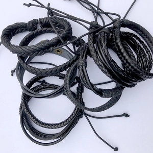 Lot de 10 bracelets minimalistes en cuir tressé noir et cordon ciré avec fermoirs