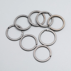 Eight gunmetal flat key rings made of high-strength alloy for DIY jewelry and accessories