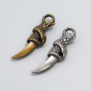 Vintage Alloy Dragon Claw Tooth Pendant Retro Animal Talon Charm DIY Necklace Keychain Hook Punk Jewelry Accessories