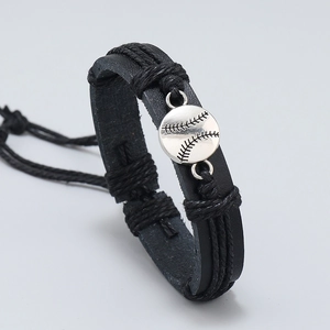 Bracelet minimaliste en cuir noir tissé main avec breloque de baseball et cordon réglable