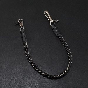 Catena per portafoglio punk in pelle nera intrecciata con chiusure in metallo biker