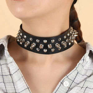 Punk Rock Spike Rivet Leather Choker Necklace For Women Gothic Nightclub Collar Jewelry Adjustable Costume Fashion Necklace