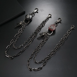 Dolagige Punk-Hosenkette aus Metall mit Leder-Adler-Motiv und silbernen Karabinern