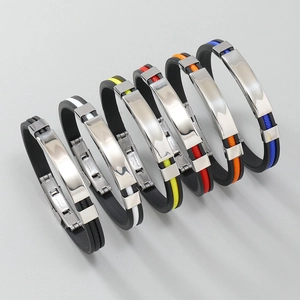 Bracelets en silicone avec plaques en acier inoxydable en plusieurs couleurs