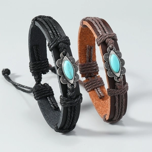 Bracelets vintage en cuir faits main avec accents turquoise en noir et marron