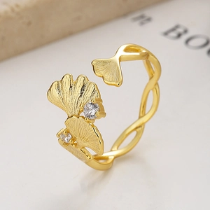 Bague réglable en argent 925 feuille de ginkgo dorée avec pierres de zircon blanc