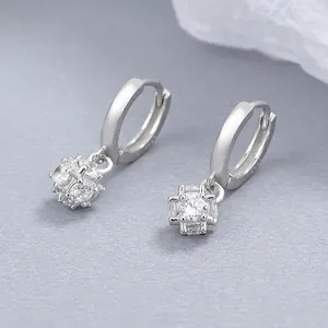 Boucles d'Oreilles Créoles en Argent Sterling 925 Avec Strass Carrés pour Femmes Plaquées Or Blanc Boucles d'Oreilles Géométriques